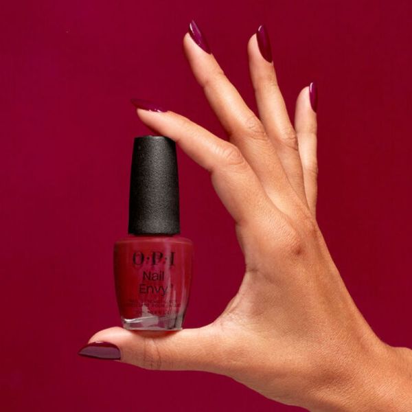 OPÏ Nail Envy Tough Luv vernis fortifiant pour ongles fragiles & endommagés 15ml
