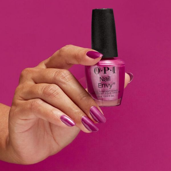 OPI Nail Envy Powerful Pink vernis fortifiant pour ongles fragiles & endommagés 15ml