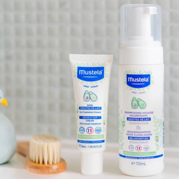 Mustela shampooing mousse nourrisson peaux normales 150ml