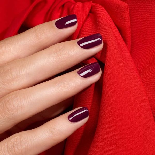 Manucurist Green Flash Vernis semi permanent Prune15 ml