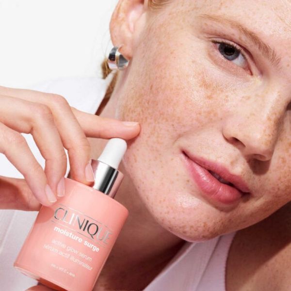 Clinique Moisture Surge™ Sérum Actif Illuminateur Visage 30ml