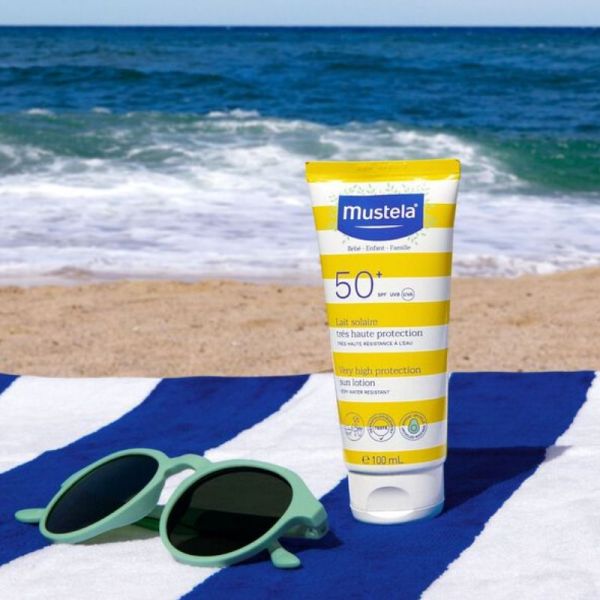 Mustela lait solaire très haute protection bébé-enfant-famille SPF50+ 40ml