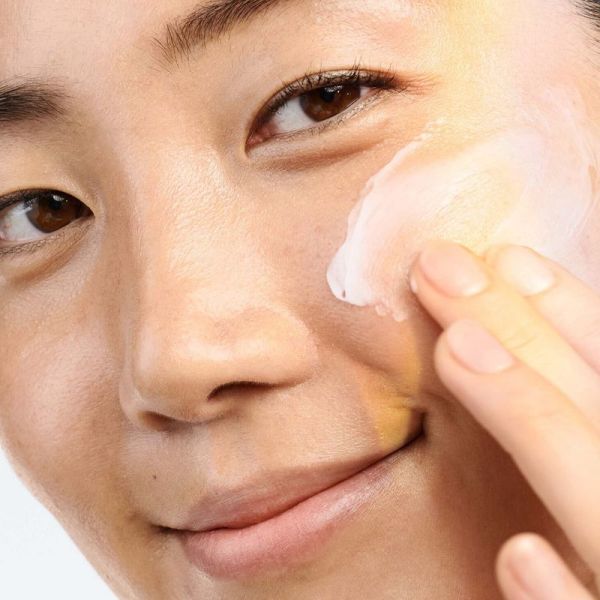 Clinique Even Better Clinical™ crème hydratante illuminatrice anti-taches 50ml