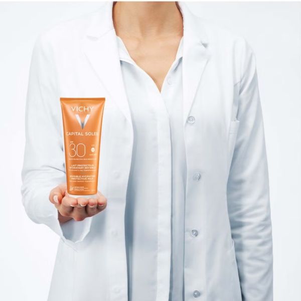 Vichy Capital Soleil lait protecteur Invisible SPF30 visage et corps 300ml