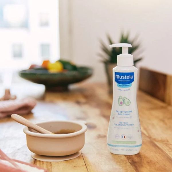 Mustela eau nettoyante sans rinçage, visage et siège 300ml
